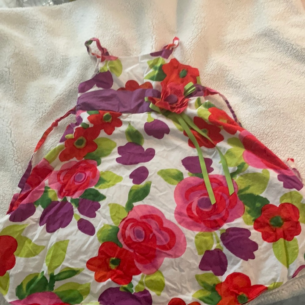 Girls dress